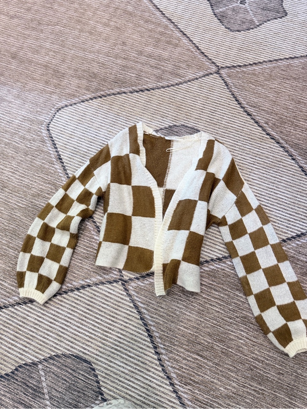 Double Zero Checkerboard Cardigan - Cream & Brown